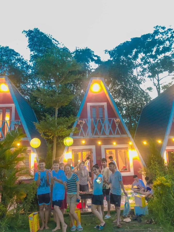 Furano Garden Home Hoa Binh - Venuestay エクステリア 写真