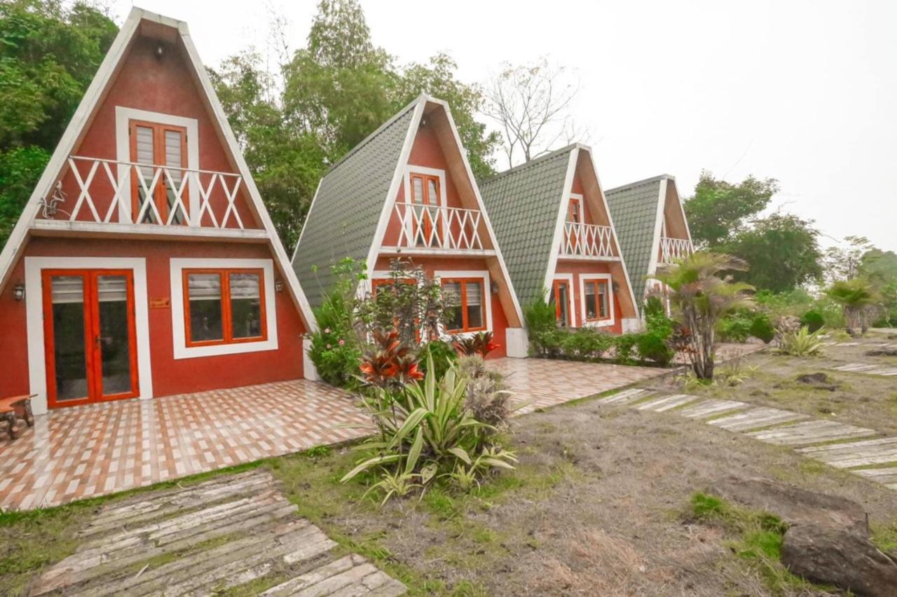 Furano Garden Home Hoa Binh - Venuestay エクステリア 写真