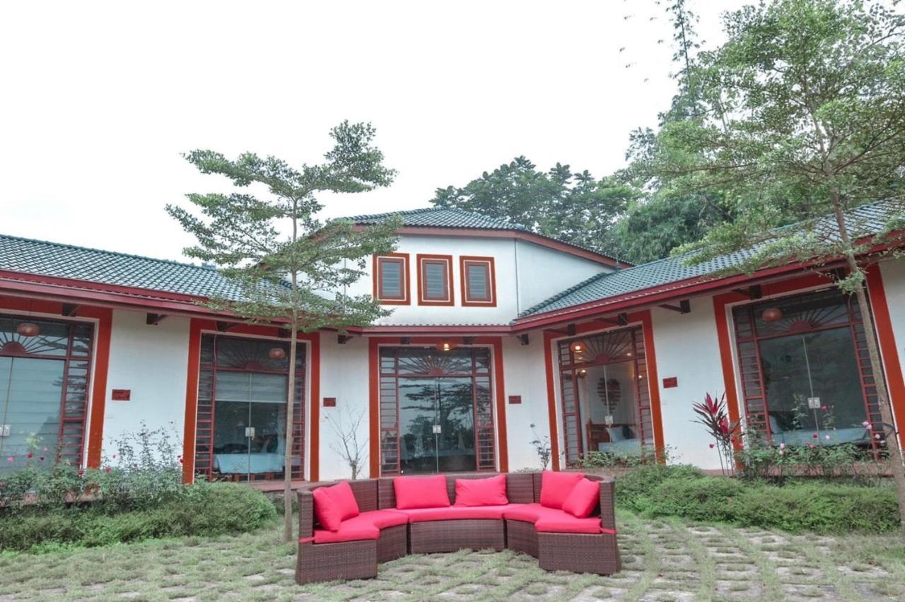 Furano Garden Home Hoa Binh - Venuestay エクステリア 写真