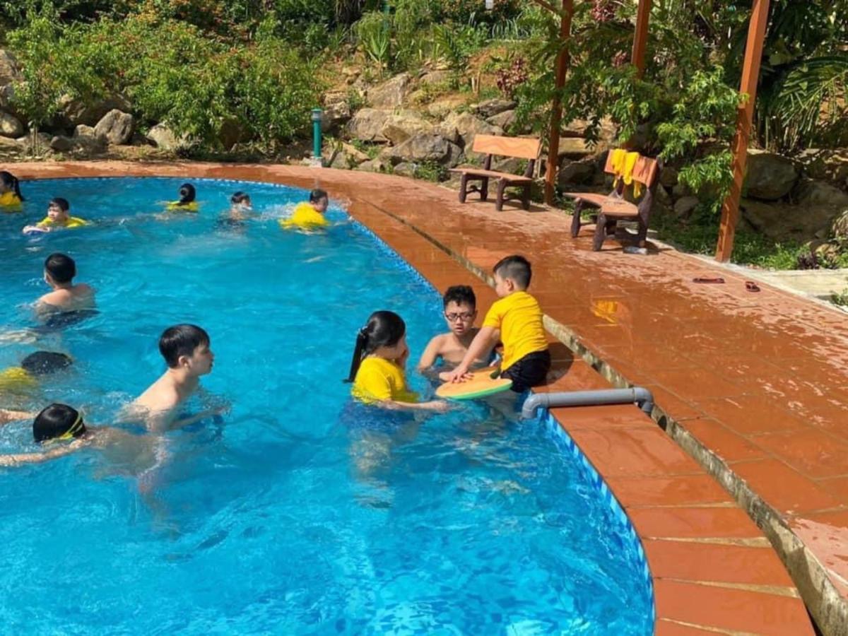 Furano Garden Home Hoa Binh - Venuestay エクステリア 写真